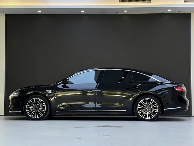 Stelato S9 — Фото автомобиля 2