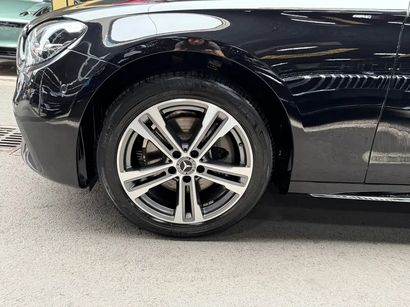 Mercedes-Benz Mercedes-Benz E-Class 2022 Facelift E 260 L Sport — Фото автомобиля 29