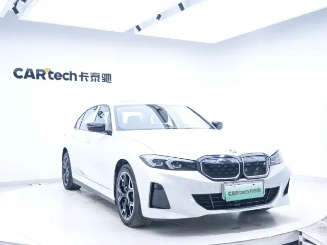 BMW i3 — Фото автомобиля 4