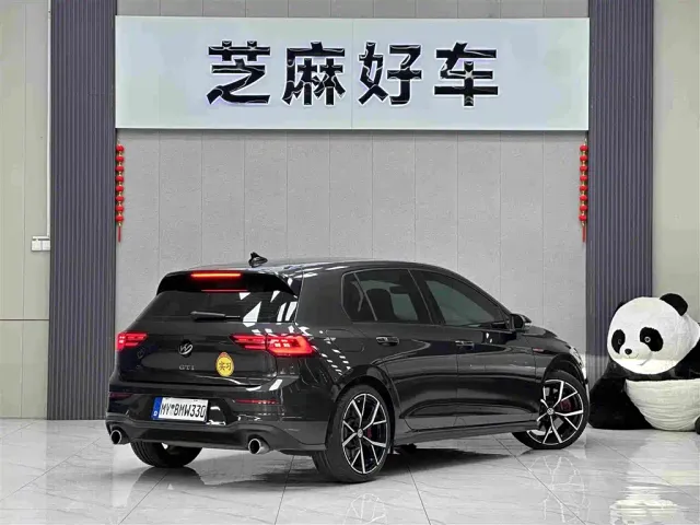 Volkswagen Golf GTI — Фото автомобиля 6