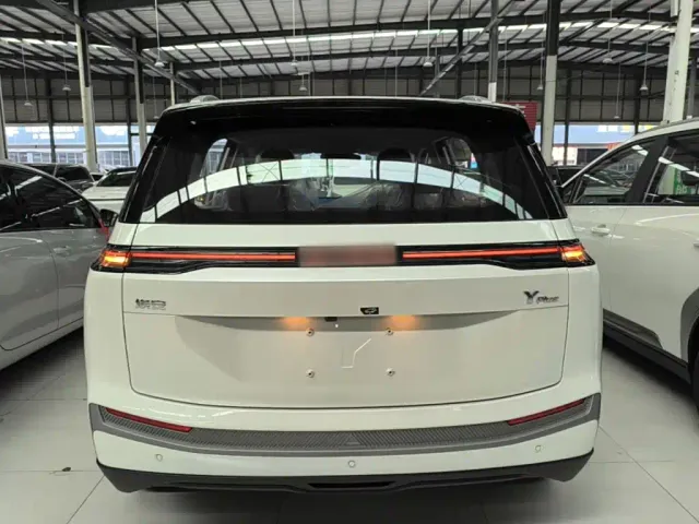 GAC Aion Y — Фото автомобиля 5
