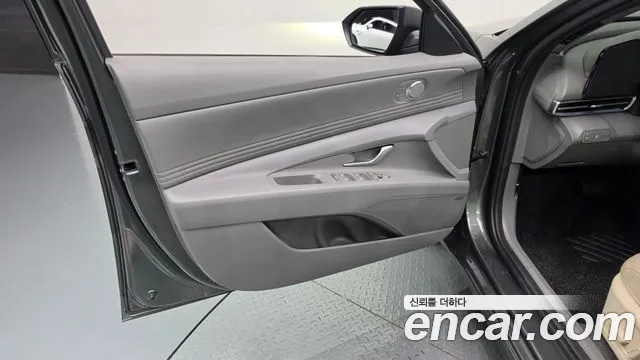 Hyundai AVANTE Новый Avante (CN7) — Фото автомобиля 21
