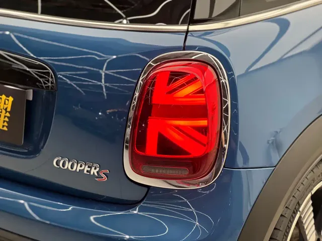 MINI Hatch — Фото автомобиля 22
