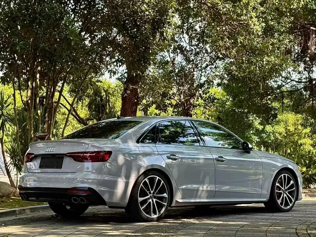 Audi S4 — Фото автомобиля 4