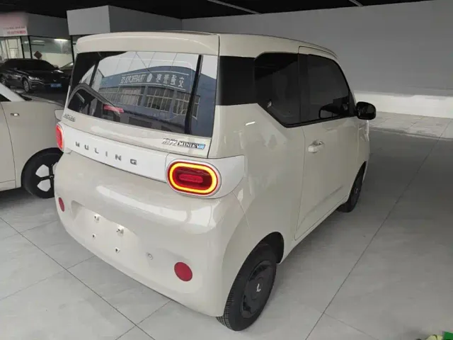 Wuling Hongguang Mini EV — Фото автомобиля 6