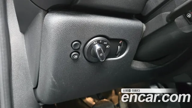 Mini Cooper Cooper 5 дверей Classic — Фото автомобиля 17
