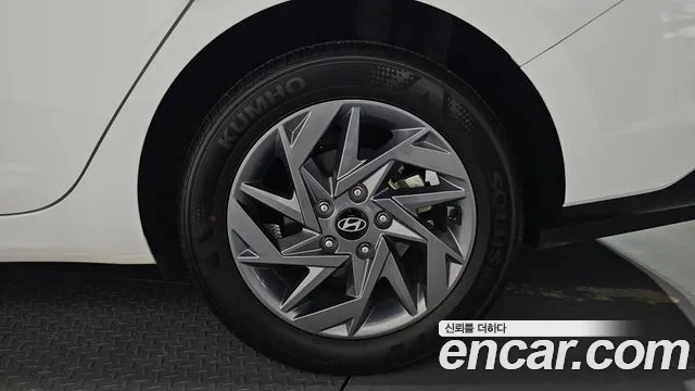 Hyundai Avante CN7 — Фото автомобиля 21