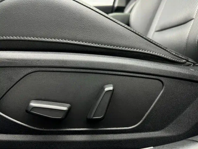Hyundai Elantra — Фото автомобиля 6