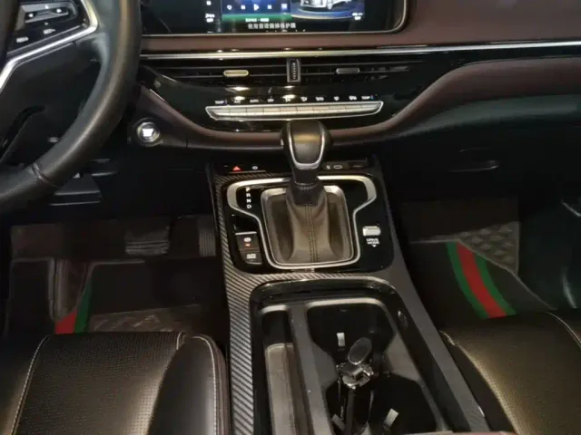 GAC Trumpchi M6 — Фото автомобиля 13