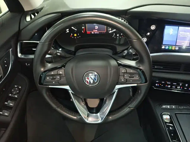 Buick Enclave — Фото автомобиля 10
