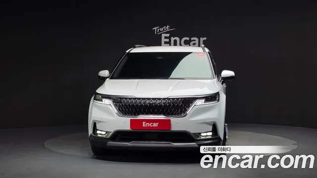 Kia Canival Carnival 4 поколение Бензин 7 мест Signature — Фото автомобиля 3