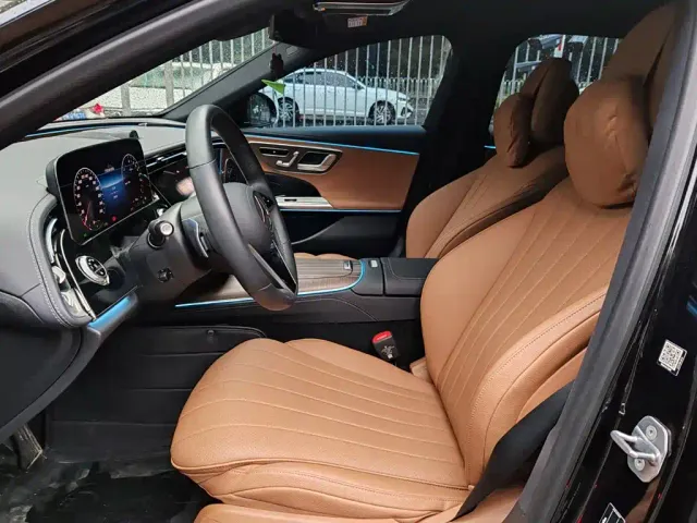 Mercedes-Benz E-Class — Фото автомобиля 10