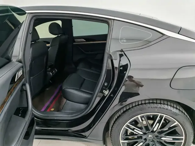 Nezha Auto Nezha S 2022 Model Extended Range 1160km RWD Medium Edition — Фото автомобиля 19