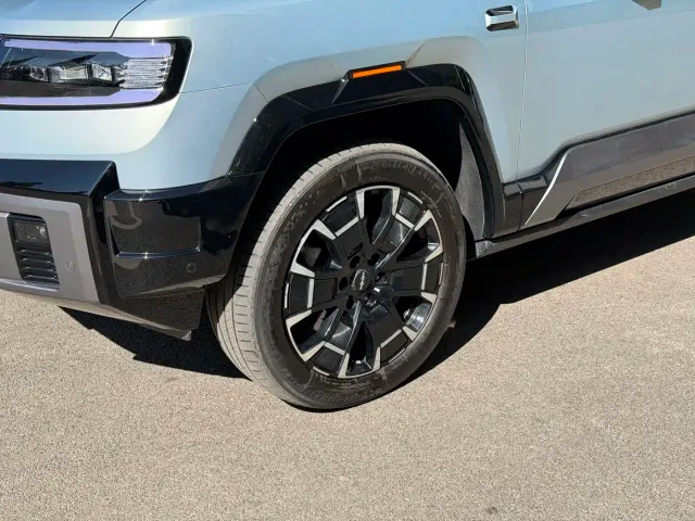 BYD FangChengBao Leopard 8 — Фото автомобиля 9