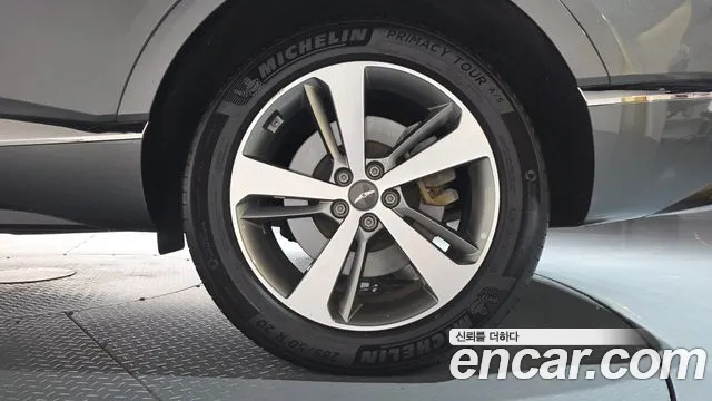 Genesis GV80 2.5T Бензин 2WD — Фото автомобиля 21