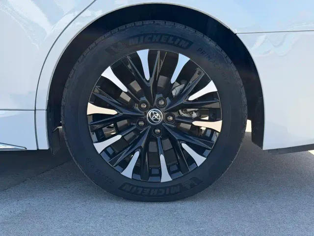 Toyota Alphard — Фото автомобиля 17