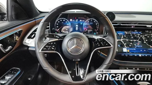 Mercedes-Benz E-Class W214 — Фото автомобиля 14