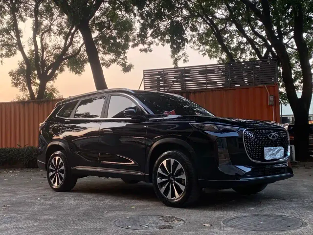 Chery Tiggo 8 PLUS — Фото автомобиля 3