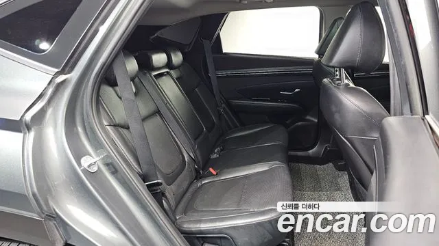 Hyundai Tucson Tucson (NX4) Бензин 1.6 Turbo 4WD — Фото автомобиля 11