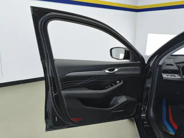 Geely Xingrui — Фото автомобиля 7