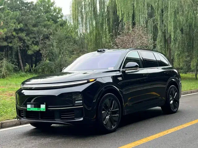 Фотография автомобиля — Li Auto L7