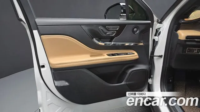 Lincoln Corsair Corsair 2.0 Reserve AWD — Фото автомобиля 19