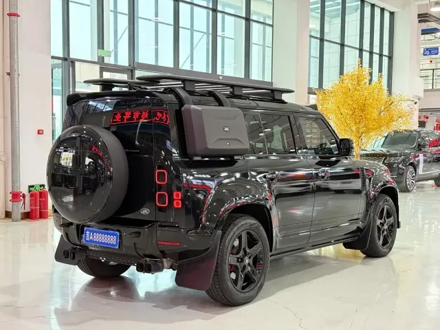 Land Rover Land Rover Defender 2022 110 P400 X-DYNAMIC HSE — Фото автомобиля 6