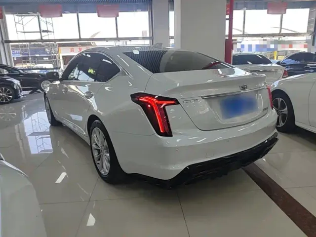 Cadillac CT5 — Фото автомобиля 4