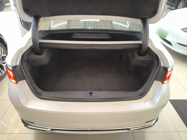 Geely Borui — Фото автомобиля 18