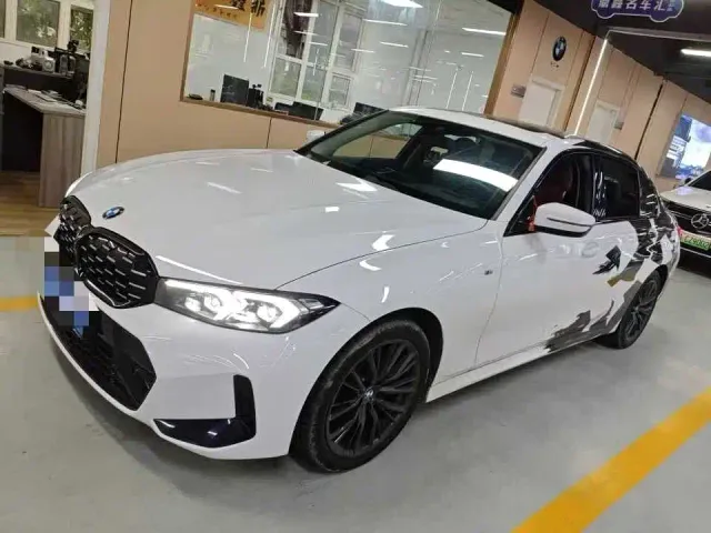 Фотография автомобиля — BMW 3 Series