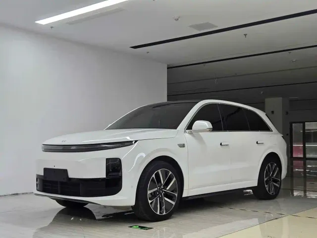 Фотография автомобиля — Li Auto L6