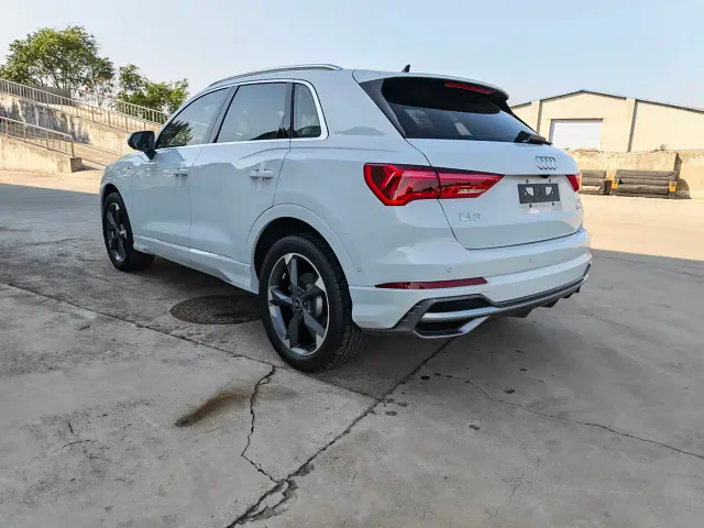Audi Q3 — Фото автомобиля 6