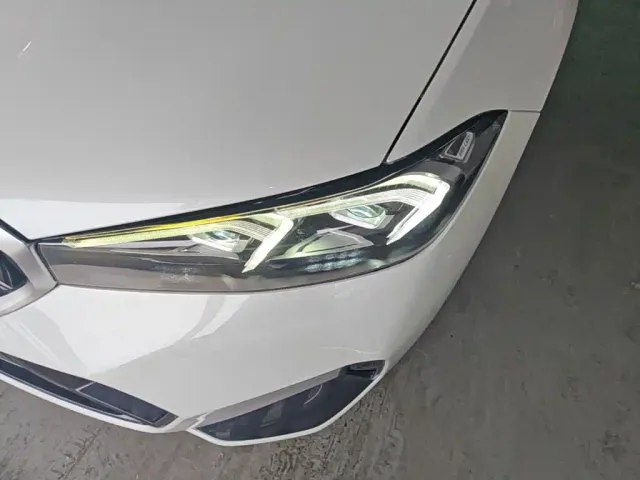 BMW 3 Series — Фото автомобиля 23
