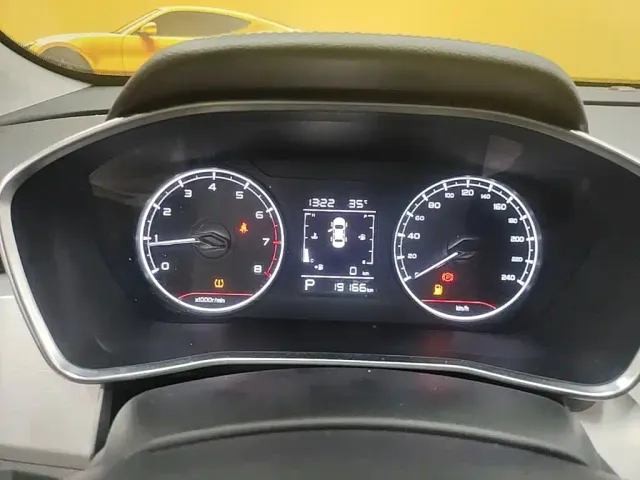 Geely Binyue — Фото автомобиля 11