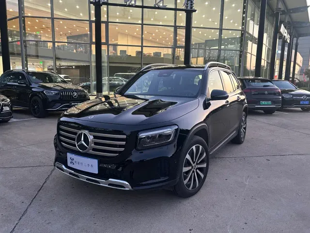 Фотография автомобиля — Mercedes-Benz GLB-Class