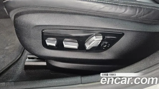 BMW 5-Series 5 серия (G30) 530i xDrive M Sport — Фото автомобиля 25