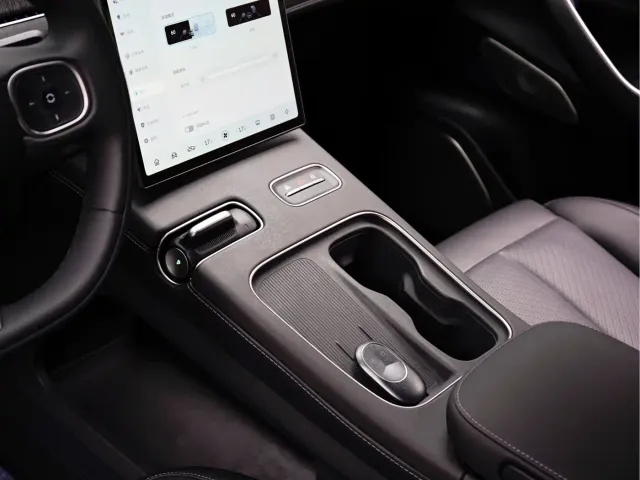 Nio EC7 — Фото автомобиля 15