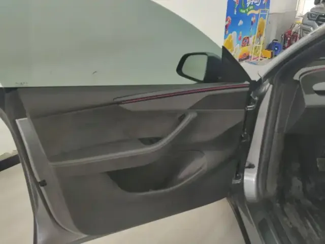 Tesla Model Y — Фото автомобиля 7