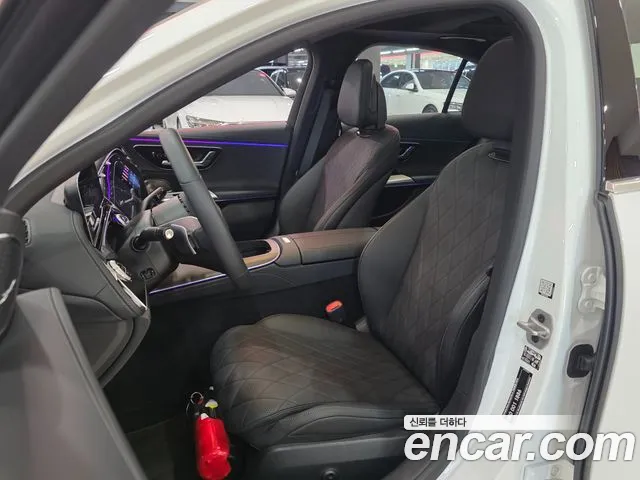 Mercedes-Benz E-Class — Фото автомобиля 10