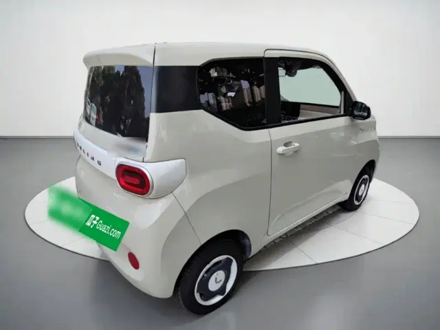Wuling Hongguang Mini EV — Фото автомобиля 4