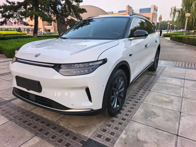 Leapmotor C11 — Фото автомобиля 3
