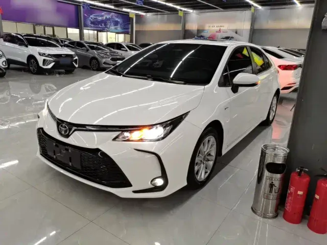 Фотография автомобиля — Toyota Corolla