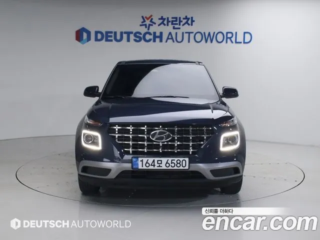 Hyundai Venue — Фото автомобиля 3