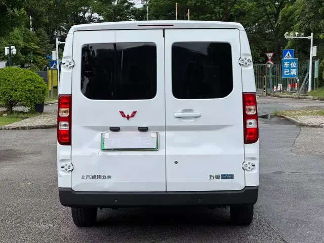 Wuling Yangguang — Фото автомобиля 6