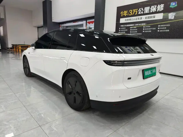 Li Auto i6 — Фото автомобиля 7