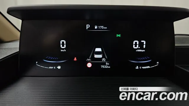 Hyundai Staria Staria Карго 3 места — Фото автомобиля 8
