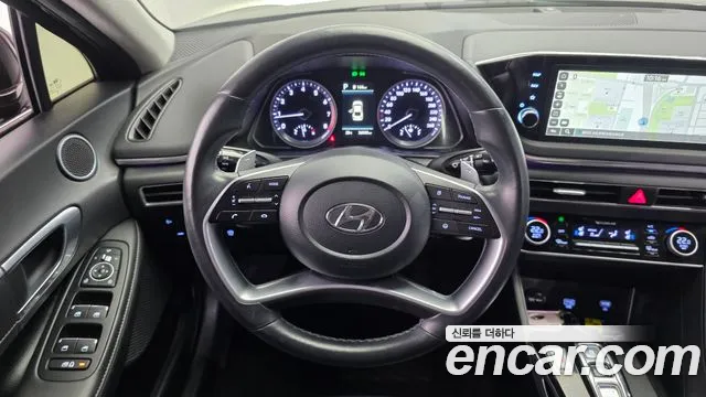 Hyundai Sonata — Фото автомобиля 13