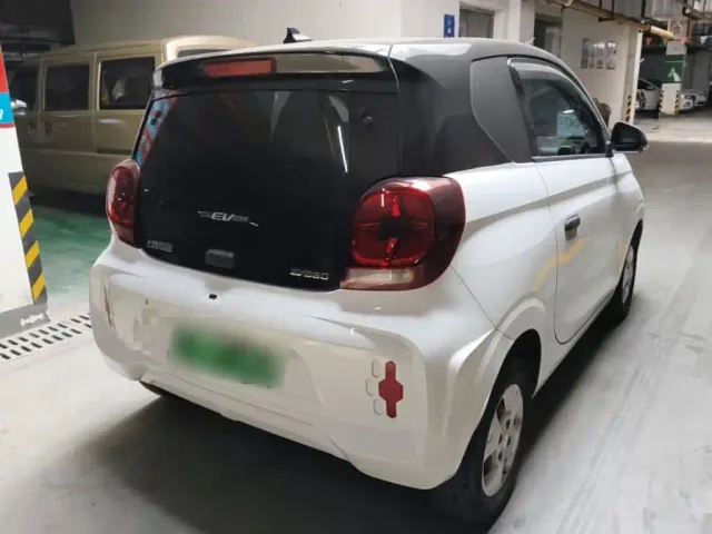 Roewe Clever — Фото автомобиля 6