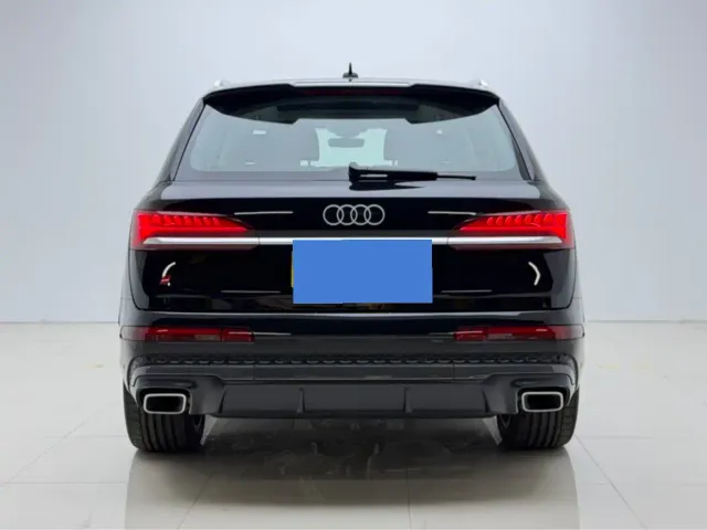 Audi Q7 — Фото автомобиля 16