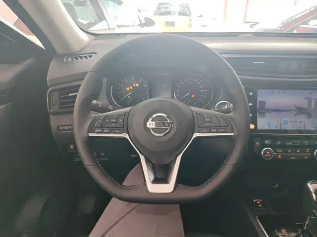Nissan X-Trail — Фото автомобиля 10